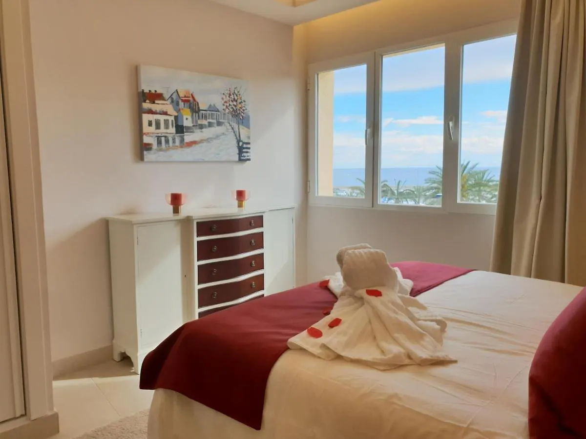 Fantastic Apartment In Front Of The Sea & Marina Estepona Spain