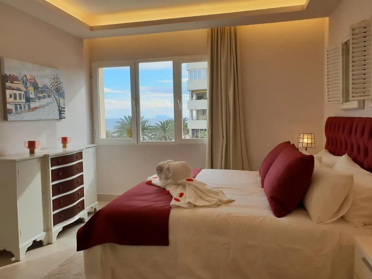 Fantastic Apartment In Front Of The Sea & Marina Estepona Spain